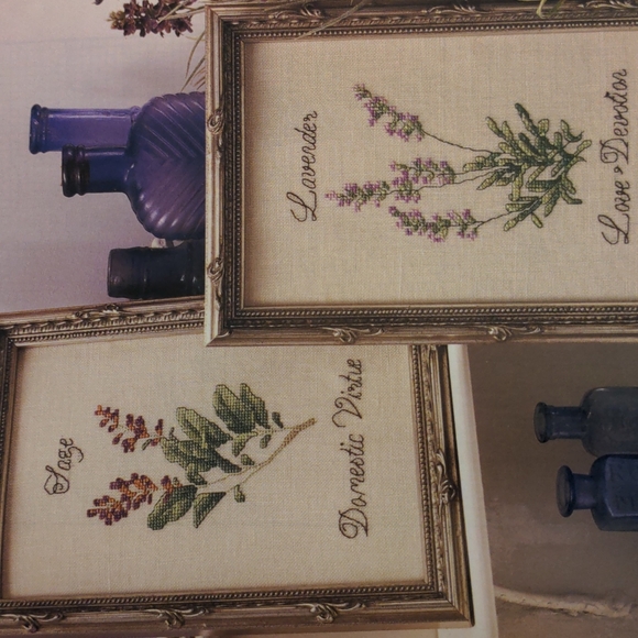 Just CrossStitch Magazine August 2004 - Picture 9 of 16